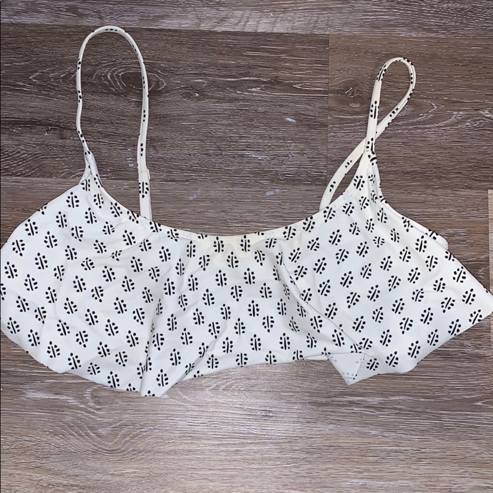 OLD NAVY Ruffle Bikini Top